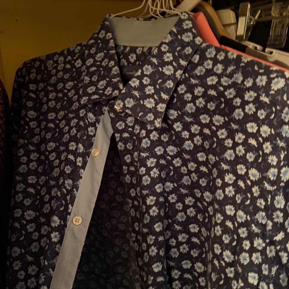 Tom James custom tailored dress shirts - Picture 11 of 15